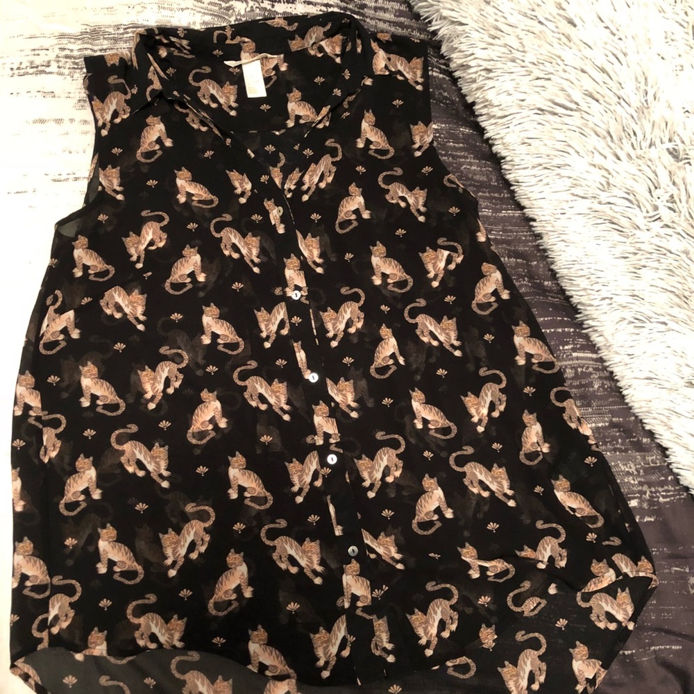 H&M call over cat print sleeveless button down